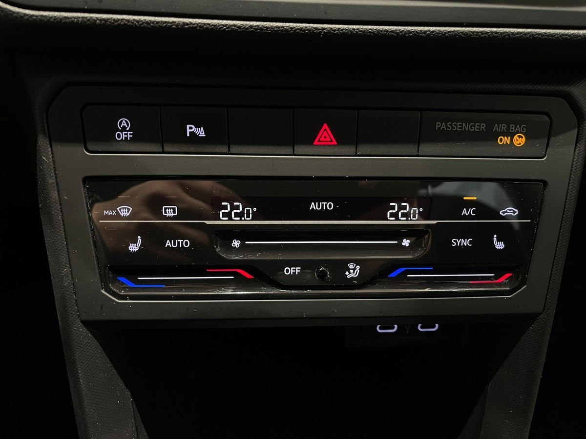 Volkswagen T-Cross Basis SHZ 2xPDC Klimaautomatik 