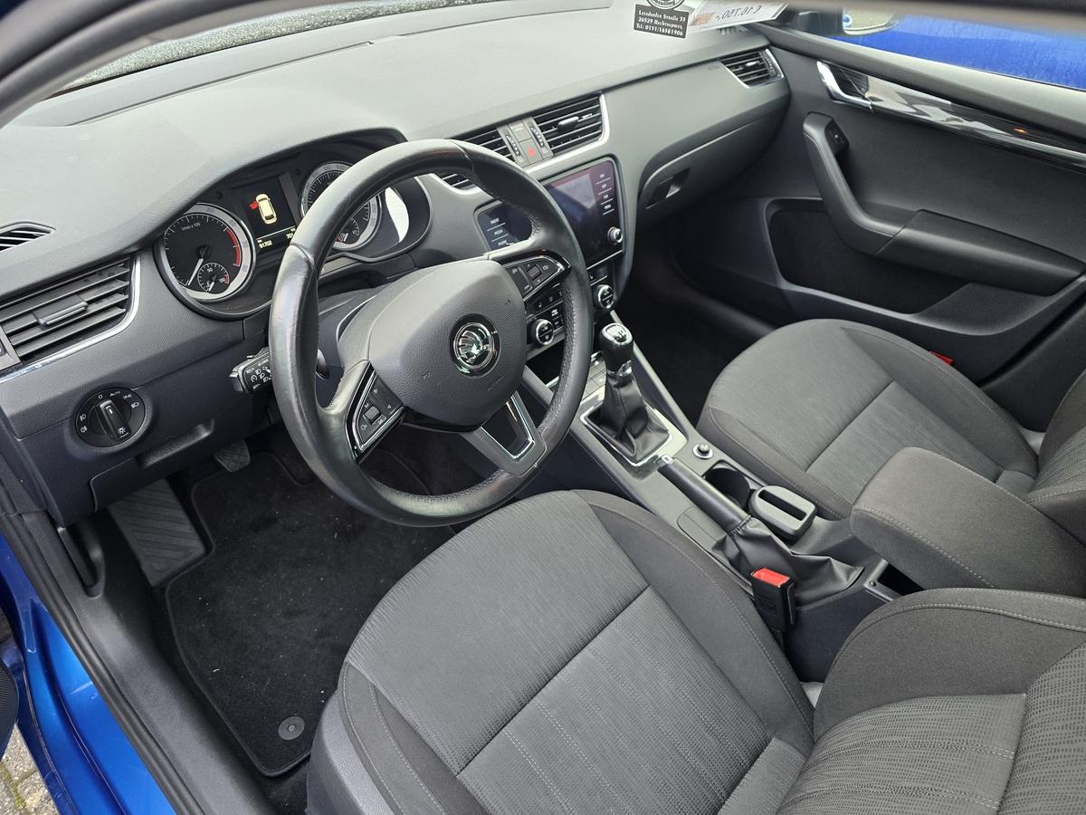 Skoda Octavia Combi 1.5 TSI ACT Style Navi Einparkhilfe LED Klima 