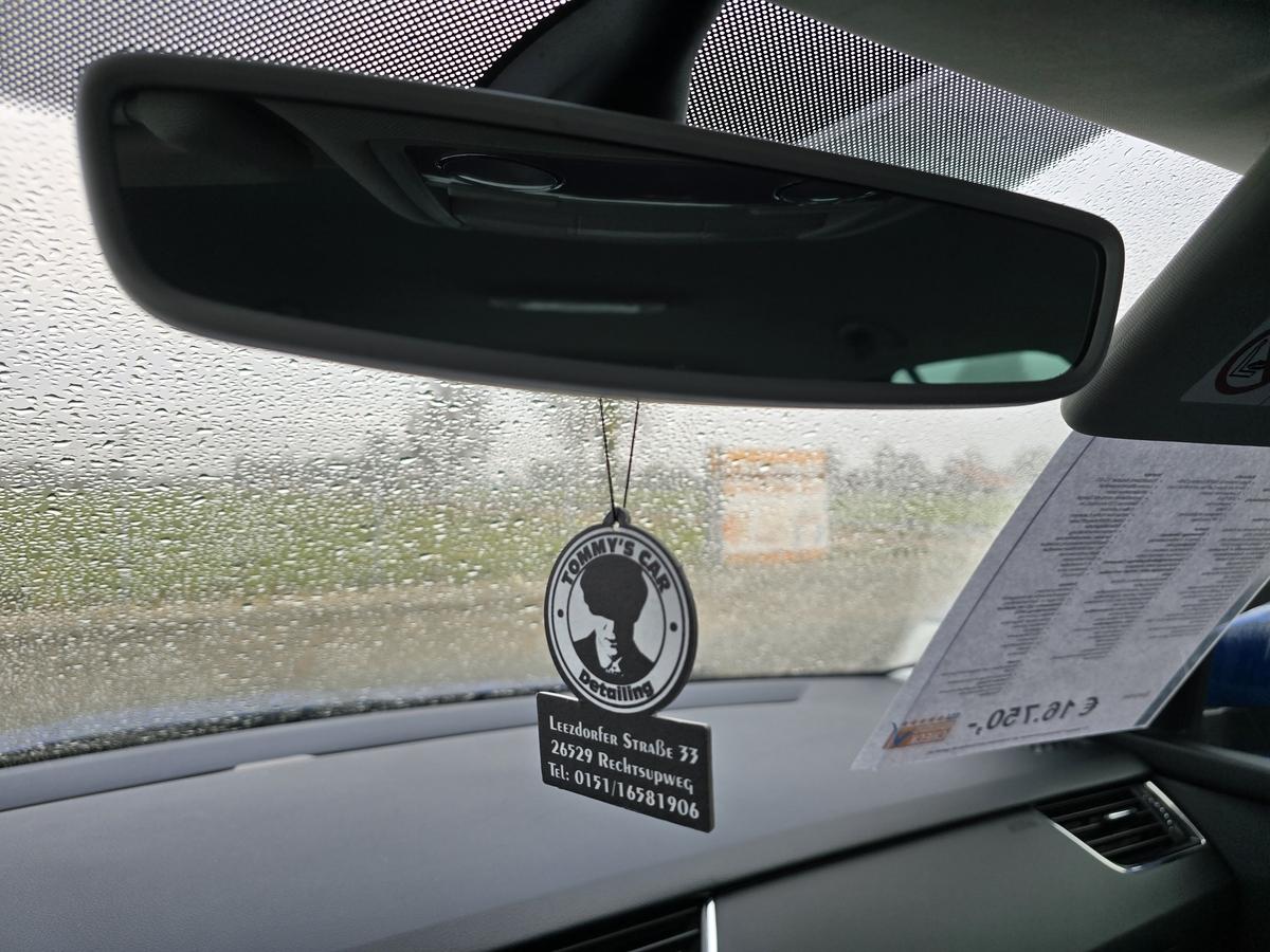 Skoda Octavia Combi 1.5 TSI ACT Style Navi Einparkhilfe LED Klima 