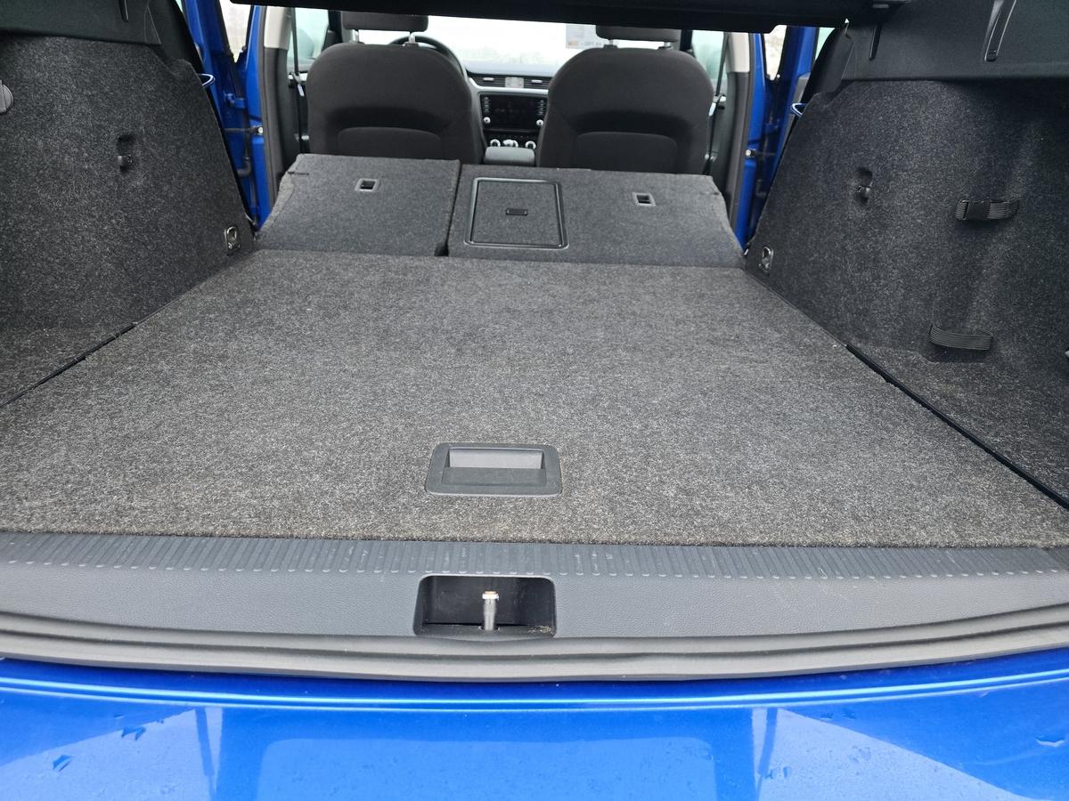 Skoda Octavia Combi 1.5 TSI ACT Style Navi Einparkhilfe LED Klima 