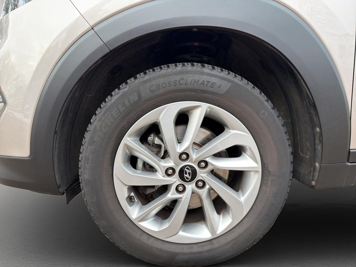 Hyundai Tucson Intro 1.6 i Navi*AHK*Sitz&Lenkhzg