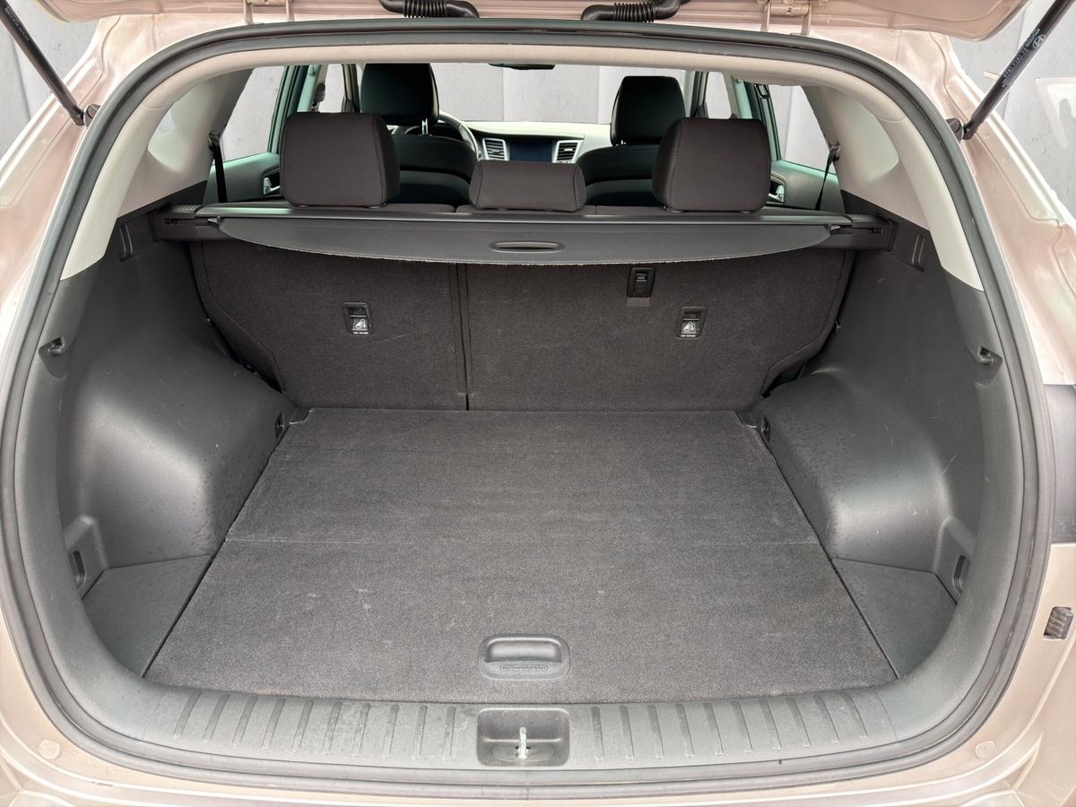 Hyundai Tucson Intro 1.6 i Navi*AHK*Sitz&Lenkhzg