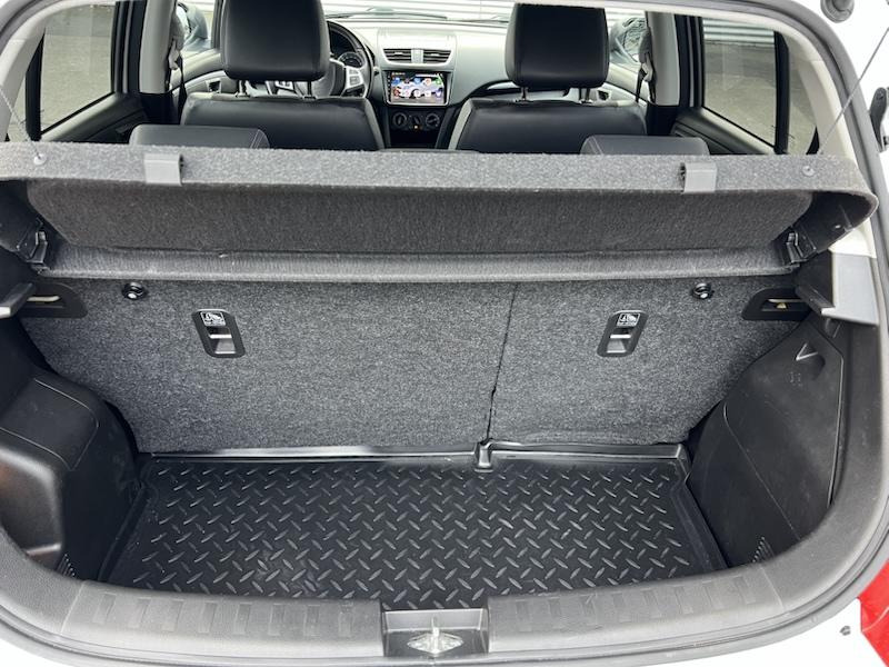 Suzuki Swift 1.2 X-TRA KLIMA*SHZG*RADIO*BTH*NAVI*ALU*TEMPOMAT