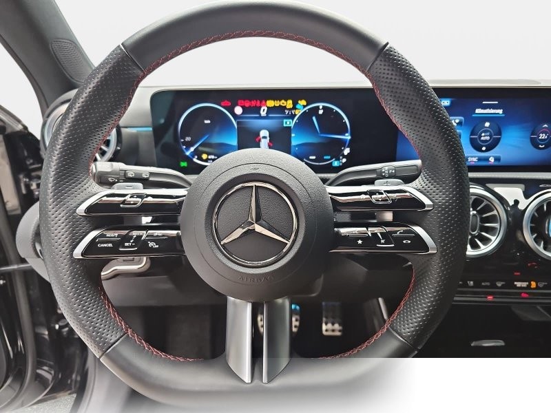 Mercedes-Benz DCT AMG LINE NAVI LED MBUX WINTER KAMERA LM18