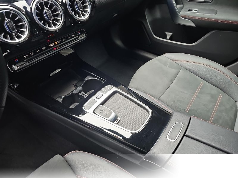 Mercedes-Benz DCT AMG LINE NAVI LED MBUX WINTER KAMERA LM18