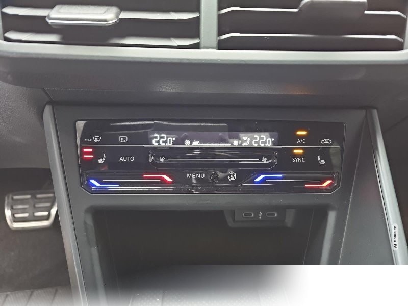 Volkswagen Taigo 1.5 TSI DSG R-Line Navi LED Black-Style Winter Sicht Kamera LM18