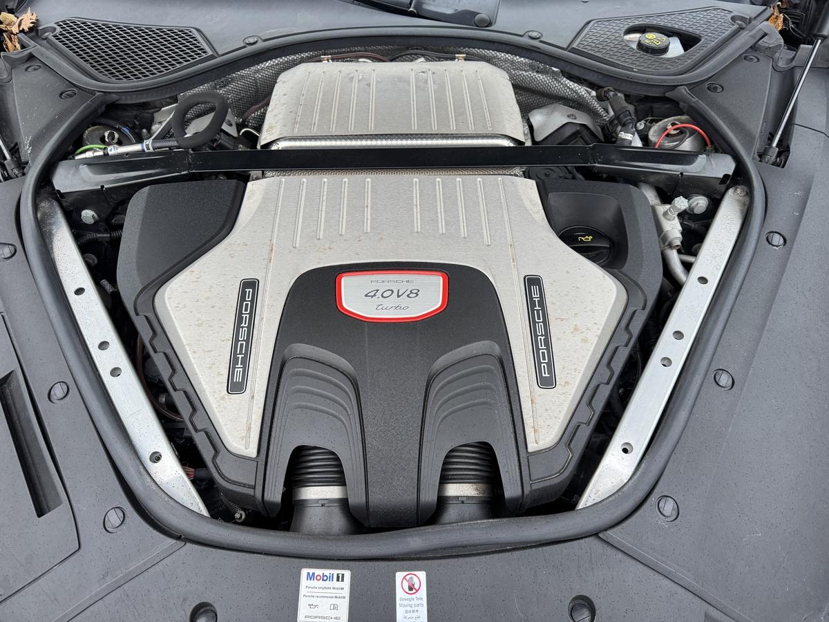 Porsche Panamera Turbo+Luftf.+ACC+Pano+Burmester