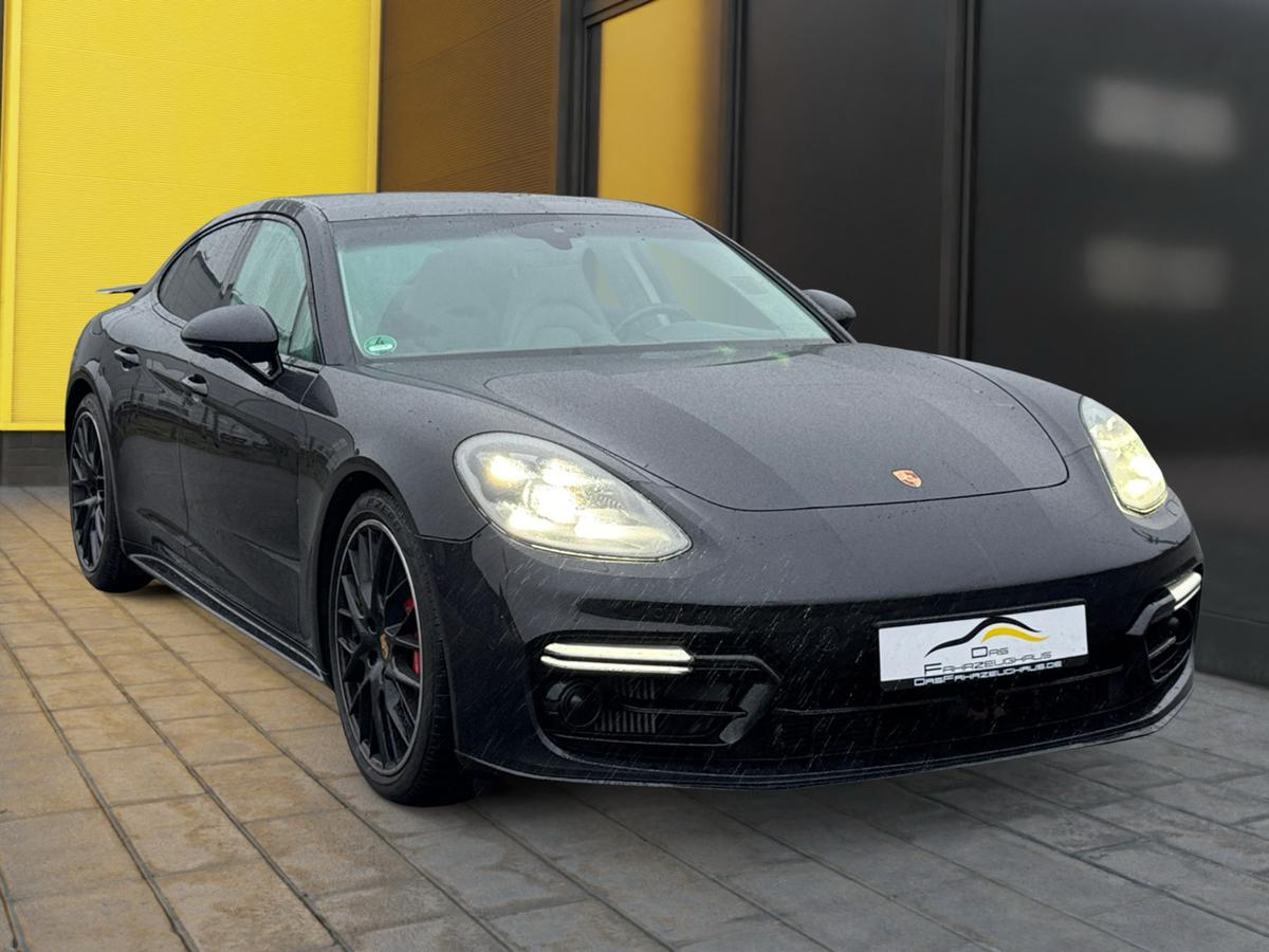 Porsche Panamera Turbo+Luftf.+ACC+Pano+Burmester