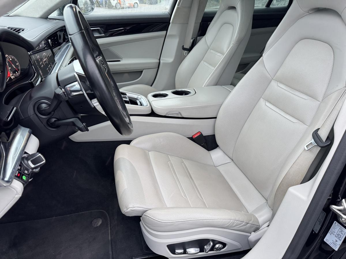Porsche Panamera Turbo+Luftf.+ACC+Pano+Burmester
