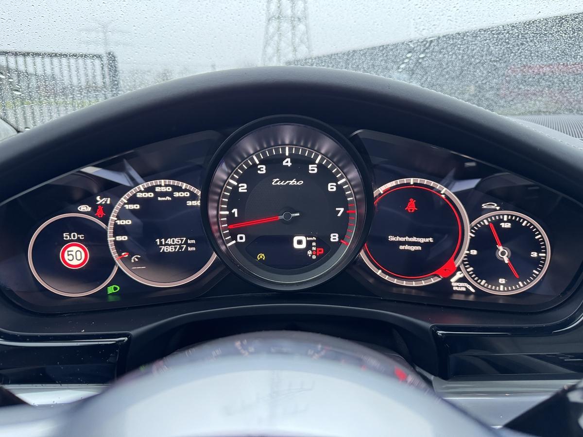 Porsche Panamera Turbo+Luftf.+ACC+Pano+Burmester