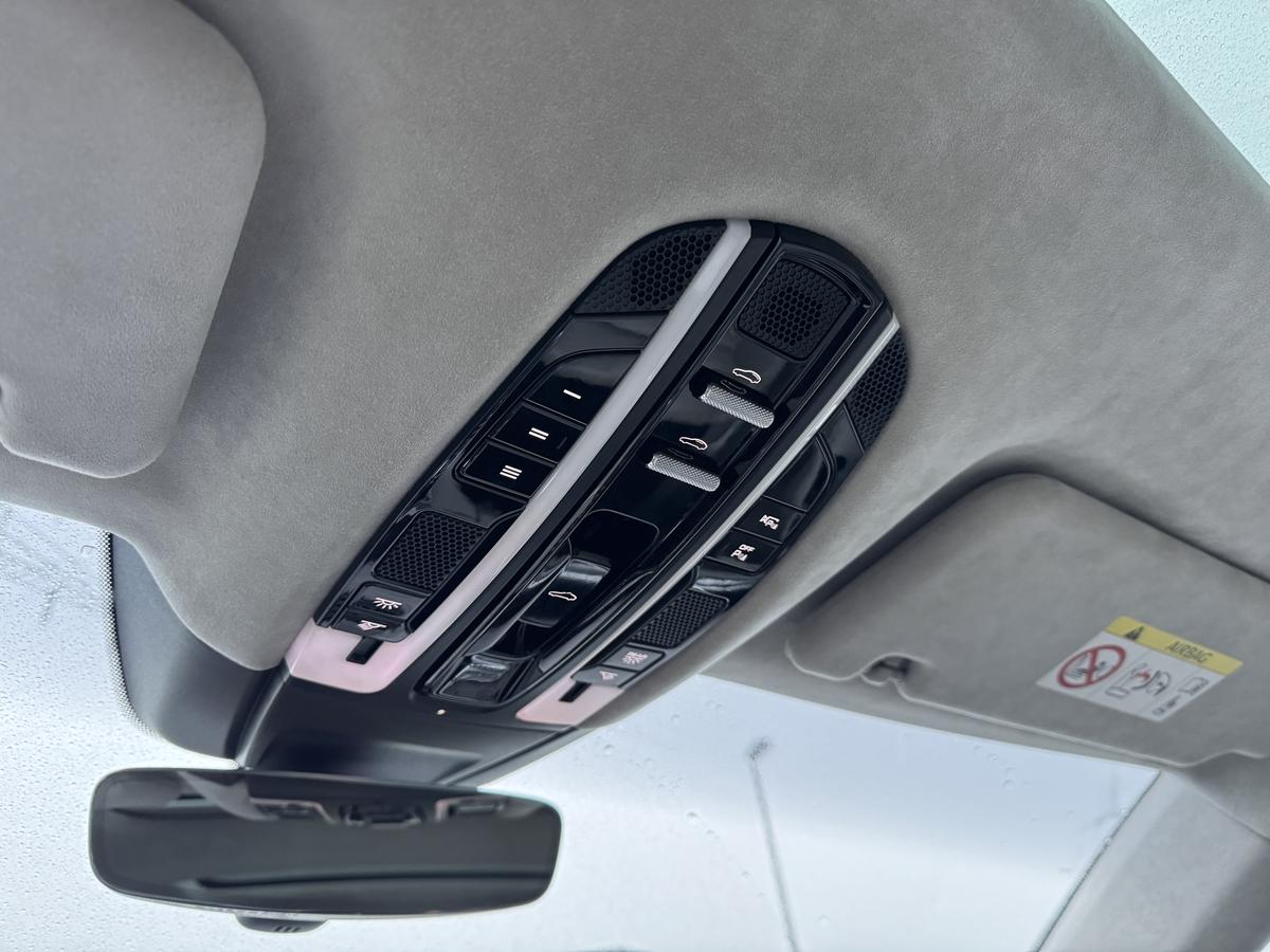 Porsche Panamera Turbo+Luftf.+ACC+Pano+Burmester