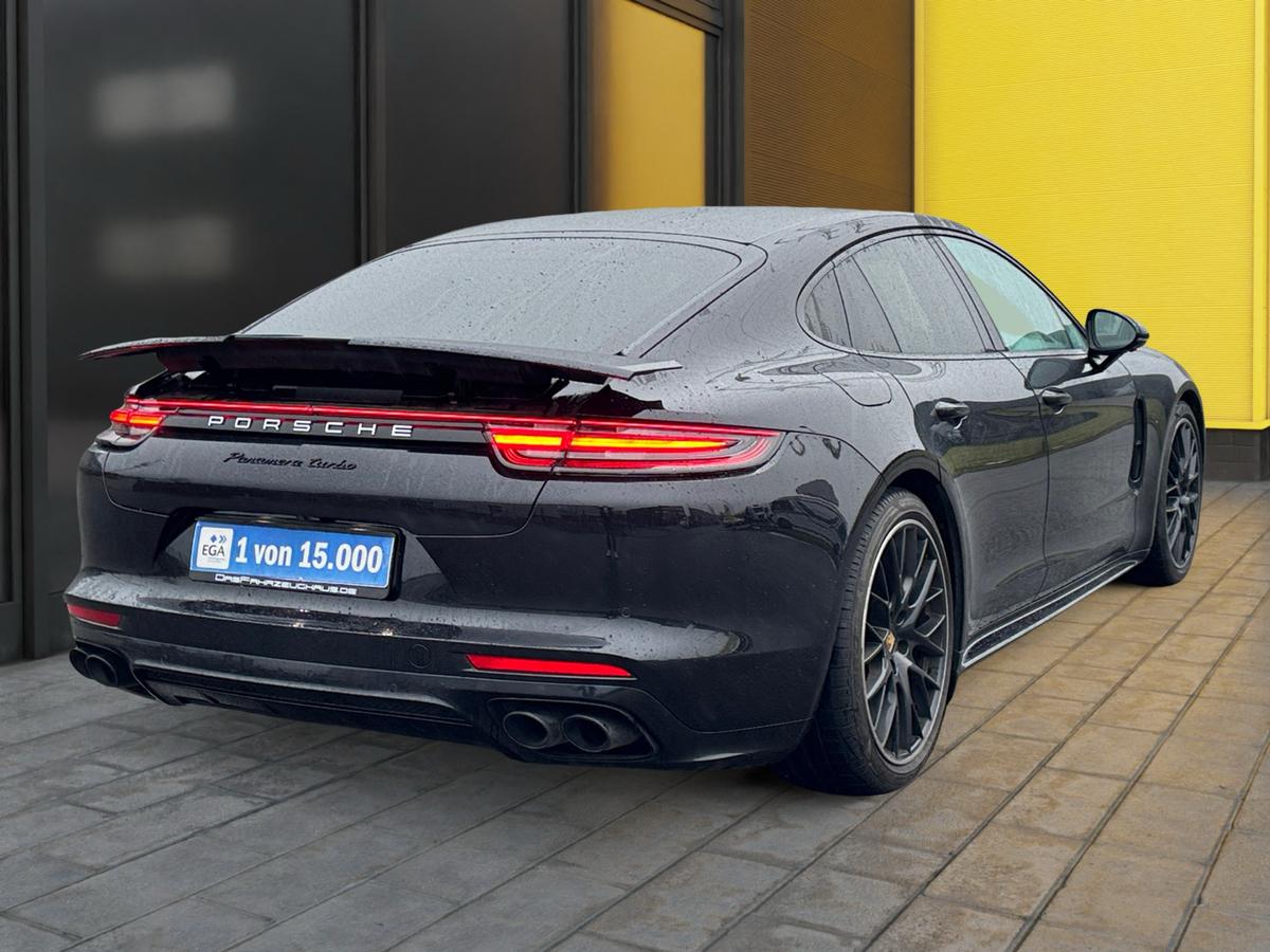 Porsche Panamera Turbo+Luftf.+ACC+Pano+Burmester