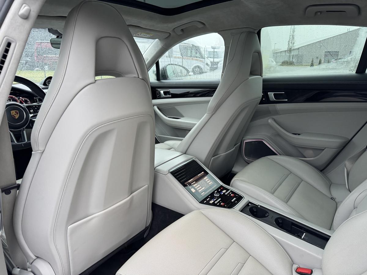 Porsche Panamera Turbo+Luftf.+ACC+Pano+Burmester