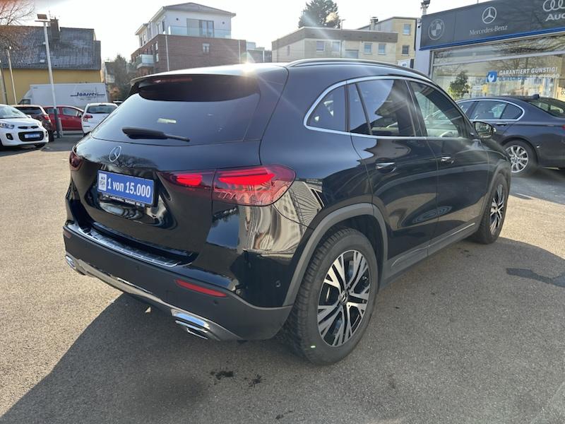 Mercedes-Benz GLA 200 7G-DCT PROGRESSIVE ADVANTAGE