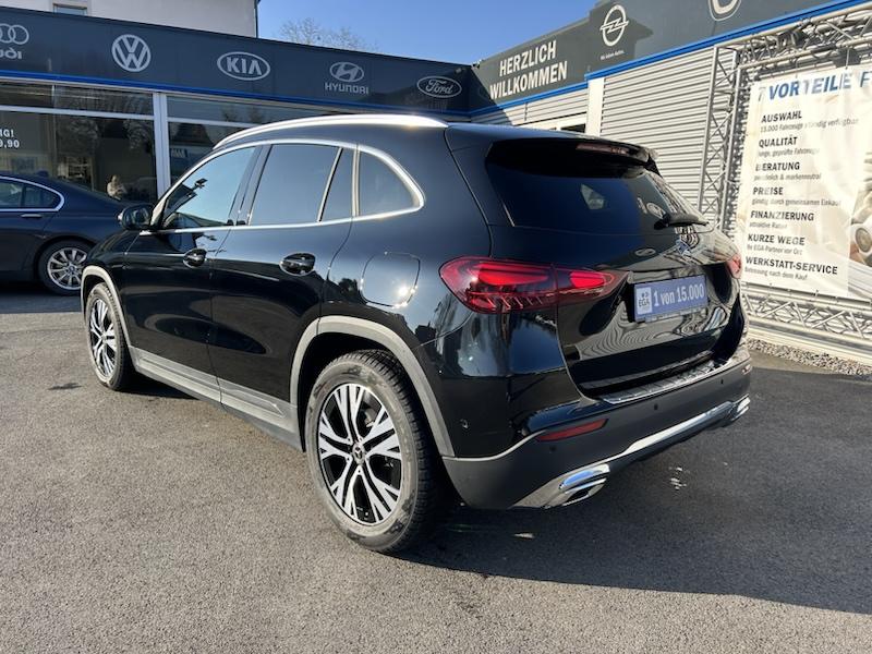 Mercedes-Benz GLA 200 7G-DCT PROGRESSIVE ADVANTAGE