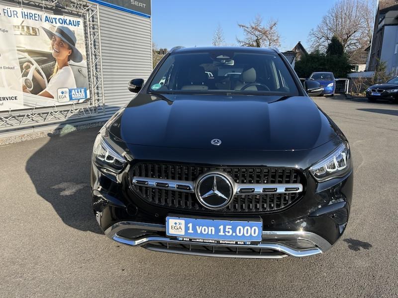 Mercedes-Benz GLA 200 7G-DCT PROGRESSIVE ADVANTAGE