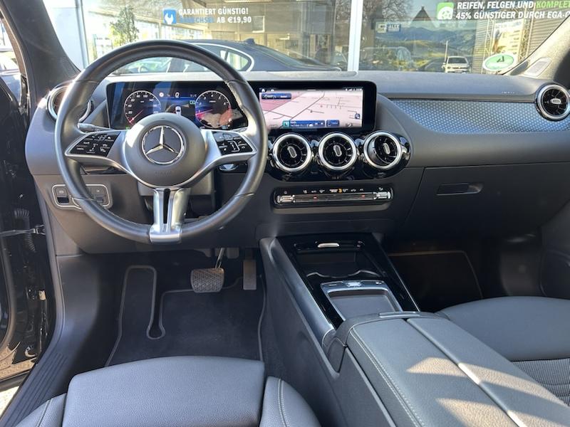 Mercedes-Benz GLA 200 7G-DCT PROGRESSIVE ADVANTAGE