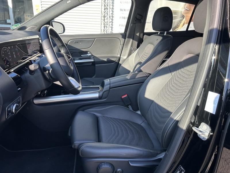 Mercedes-Benz GLA 200 7G-DCT PROGRESSIVE ADVANTAGE