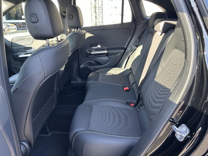 Mercedes-Benz GLA 200 7G-DCT PROGRESSIVE ADVANTAGE