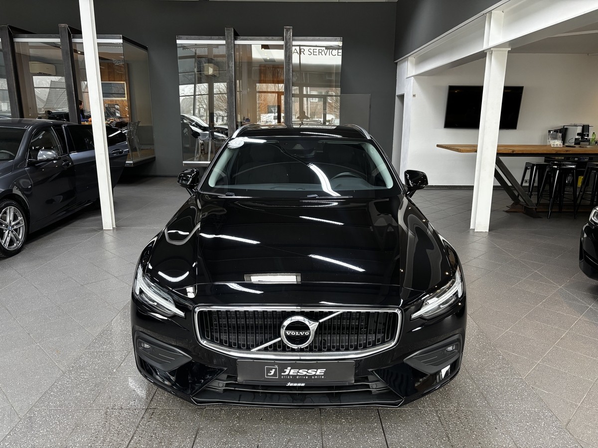 Volvo V60 B3  Momentum Pro LED Navi CarPlay AHK DAB+
