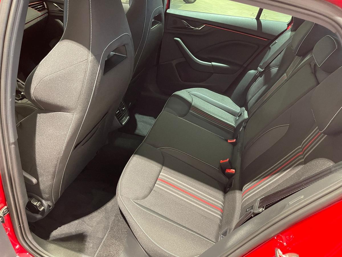 Skoda Scala 1,0 TSI DSG Monte Carlo NAVI Matrix Beam  5J.Garantie