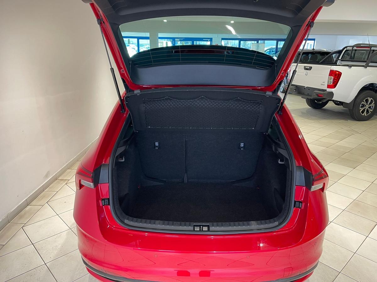 Skoda Scala 1,0 TSI DSG Monte Carlo NAVI Matrix Beam  5J.Garantie