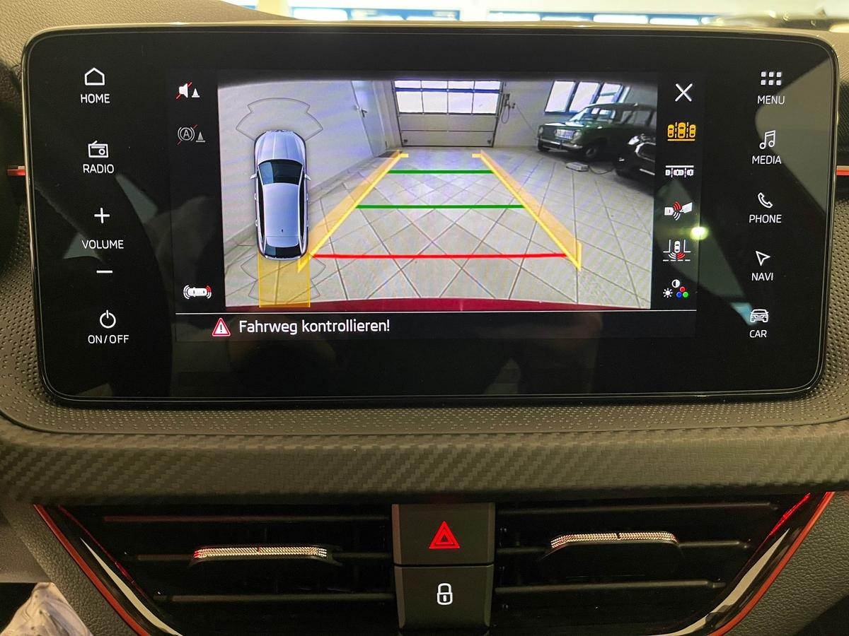 Skoda Scala 1,0 TSI DSG Monte Carlo NAVI Matrix Beam  5J.Garantie