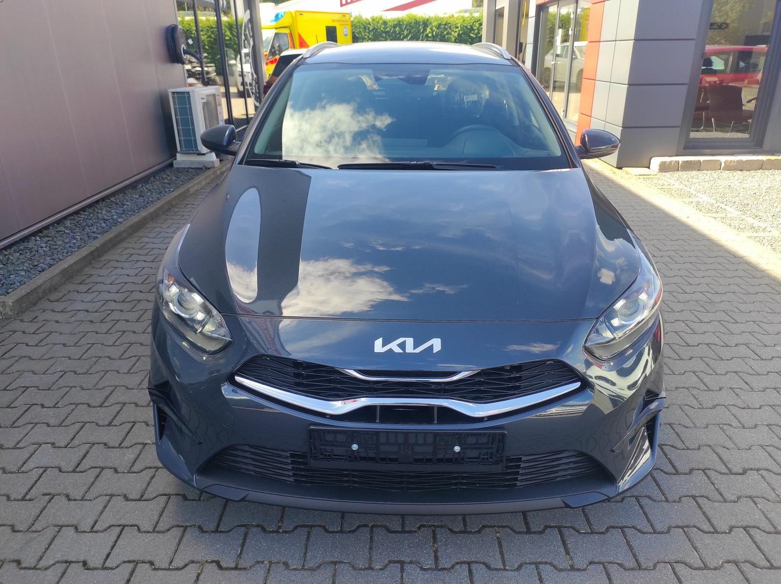 Kia cee'd / Ceed Ceed SW AT Spin*Navi*Shzg*Lhzg*PDC*Cam*16Zoll