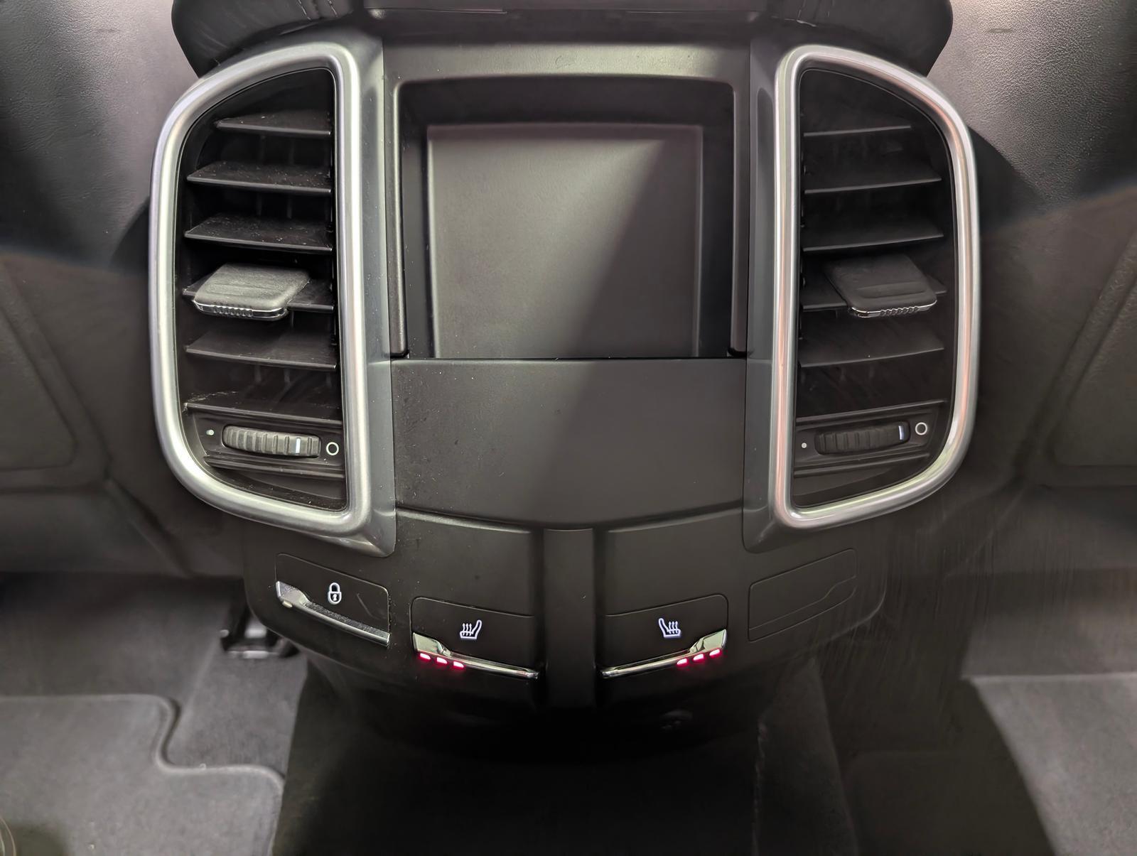 Porsche Cayenne Pano/Leder/AHK/20-LM/Luft/BOSE/ACC/Kam