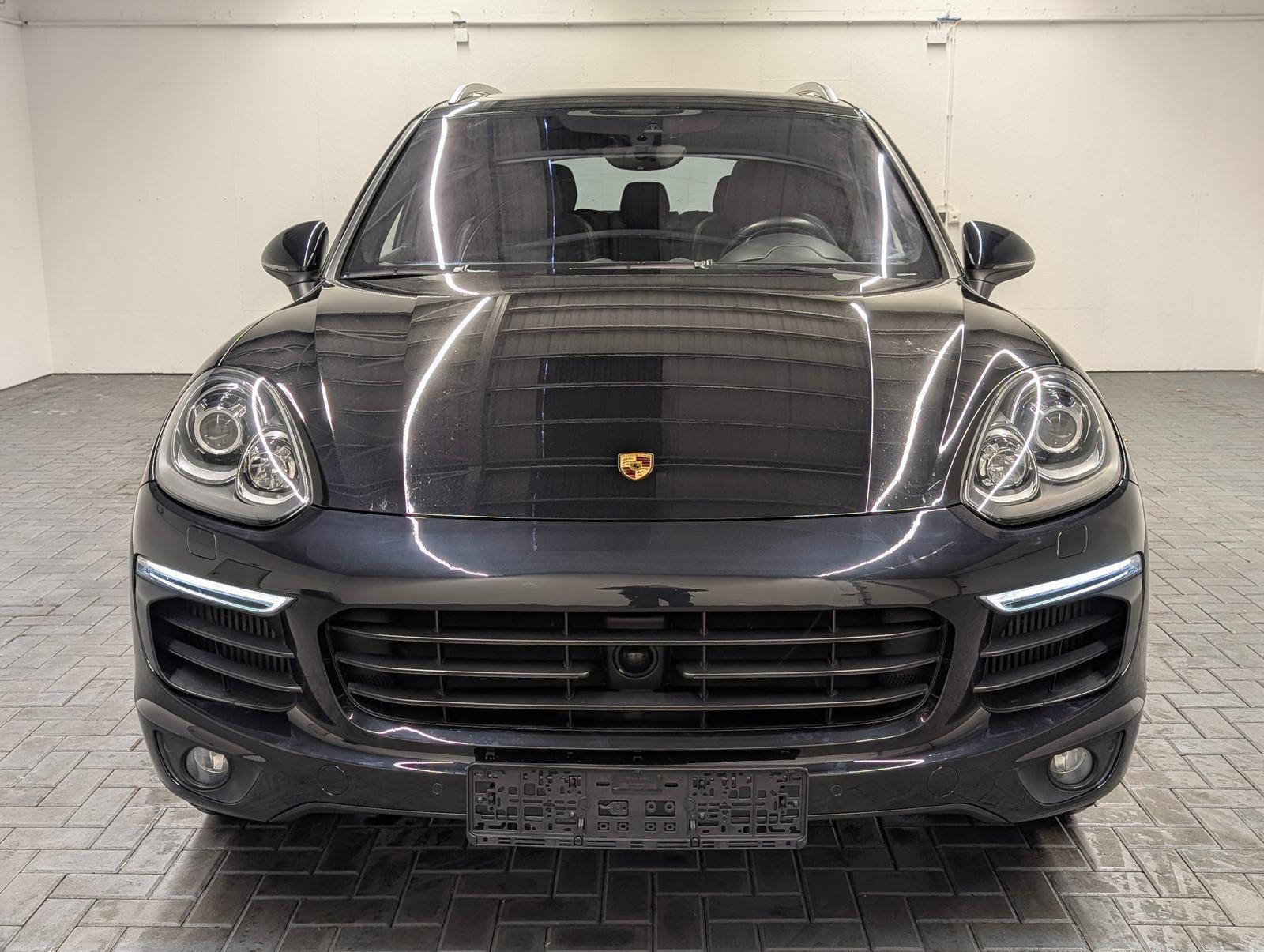 Porsche Cayenne Pano/Leder/AHK/20-LM/Luft/BOSE/ACC/Kam