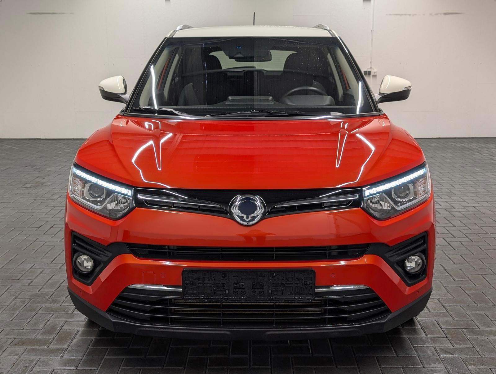 Ssangyong Tivoli Navi/SHZ/LHZ/Kam/DAB/Carplay/18-LM