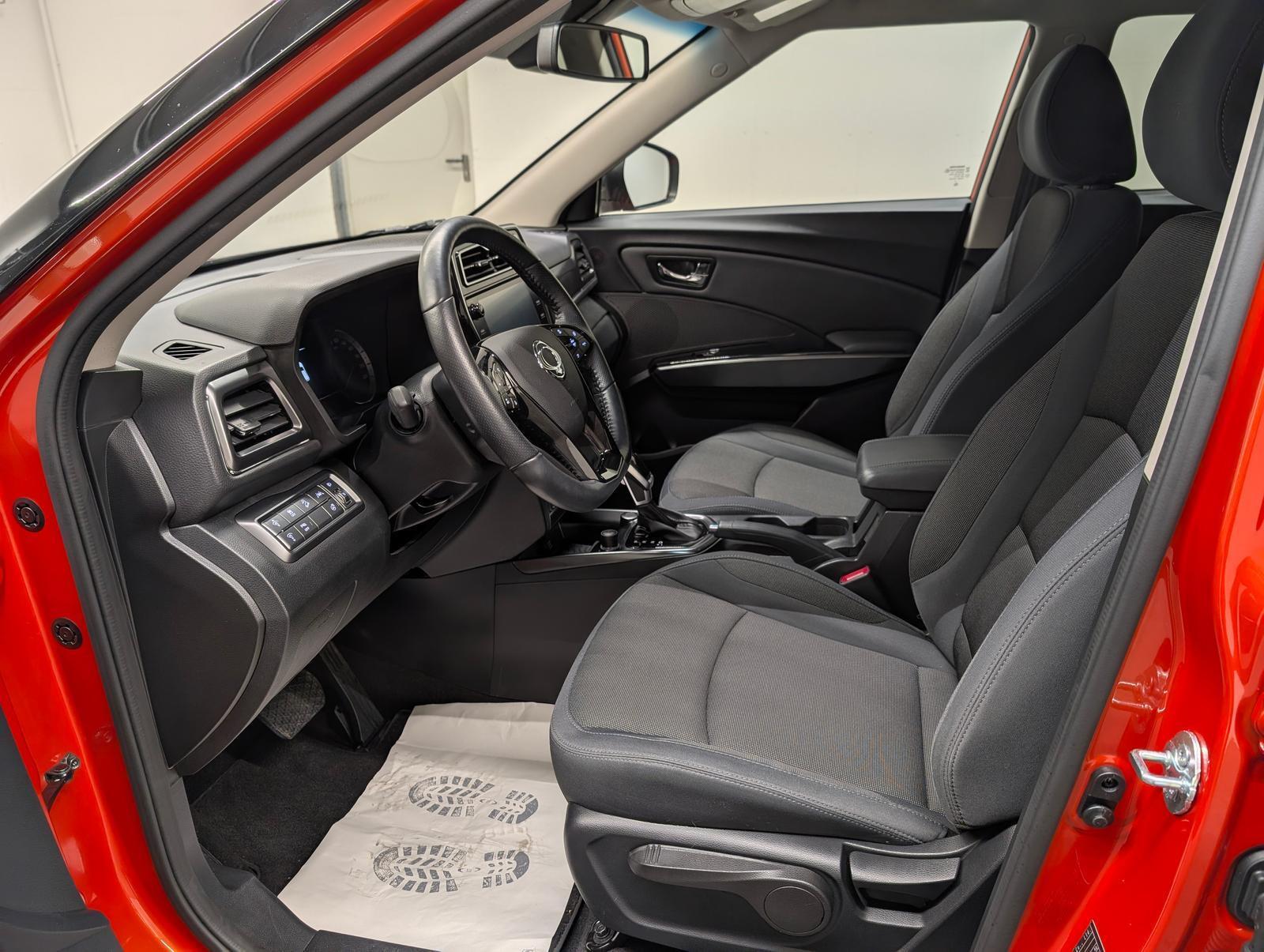 Ssangyong Tivoli Navi/SHZ/LHZ/Kam/DAB/Carplay/18-LM