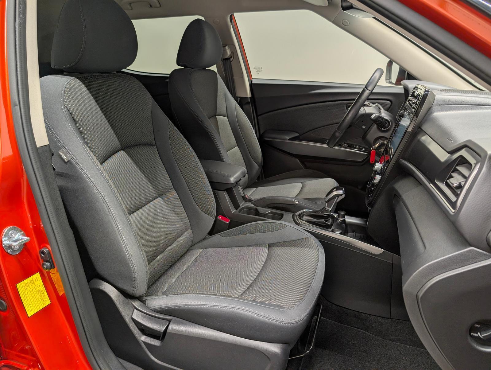 Ssangyong Tivoli Navi/SHZ/LHZ/Kam/DAB/Carplay/18-LM