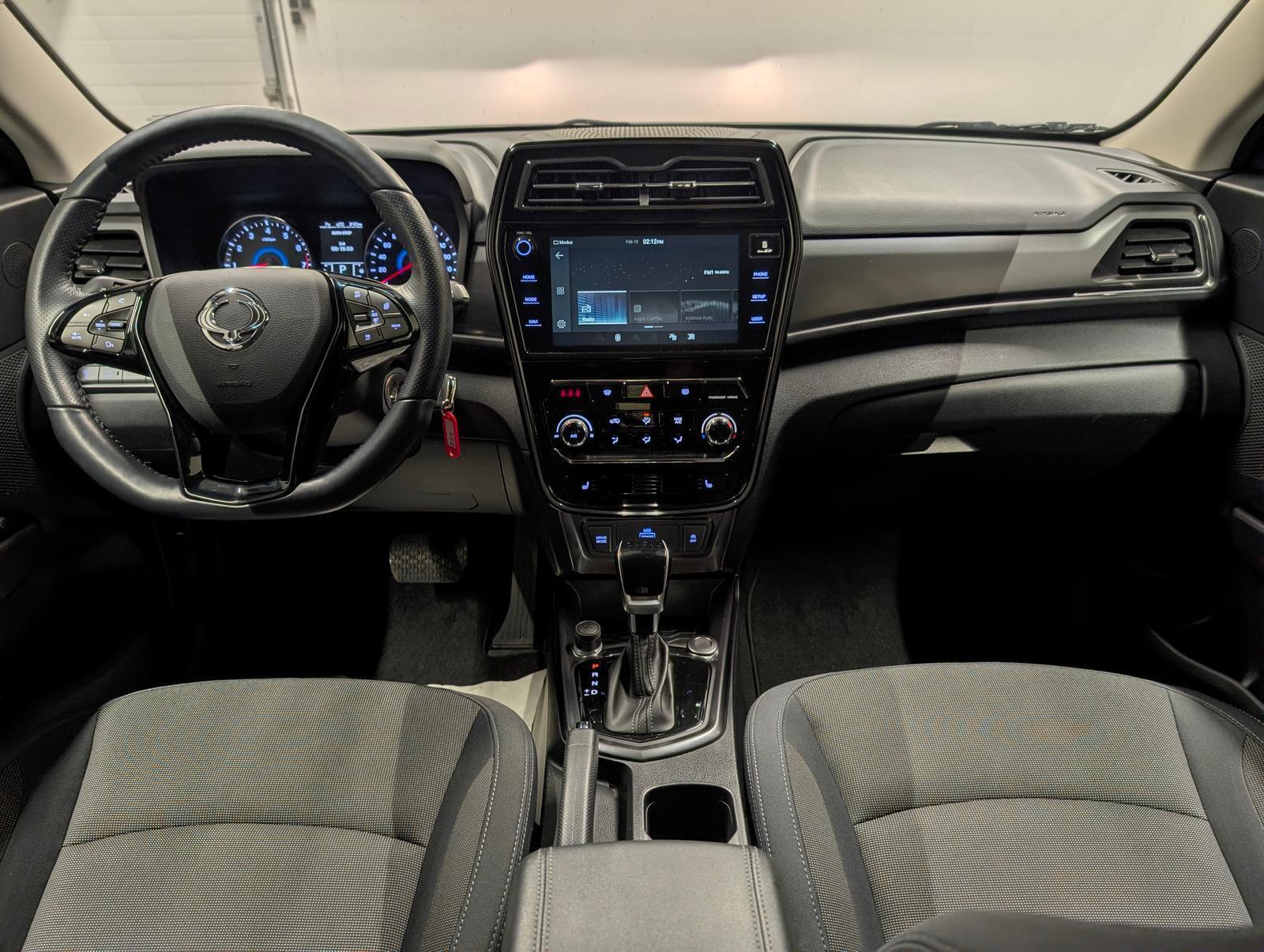 Ssangyong Tivoli Navi/SHZ/LHZ/Kam/DAB/Carplay/18-LM