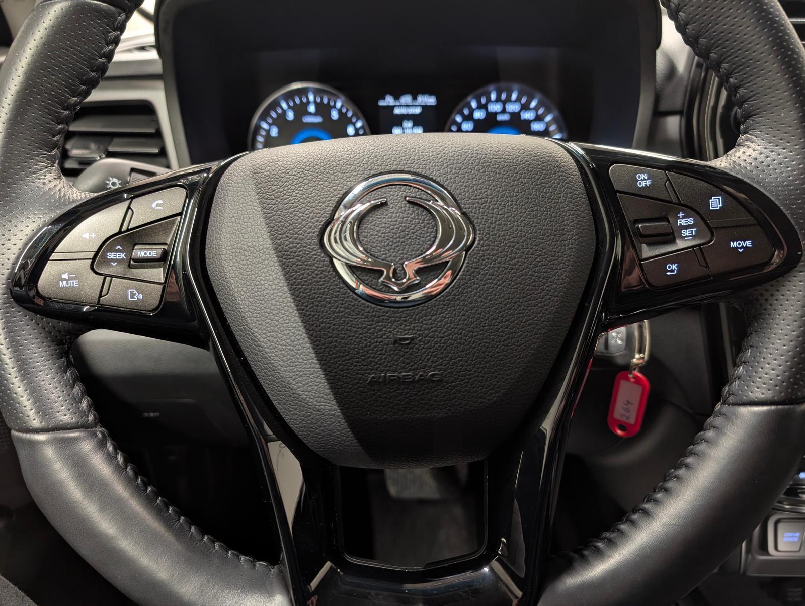 Ssangyong Tivoli Navi/SHZ/LHZ/Kam/DAB/Carplay/18-LM