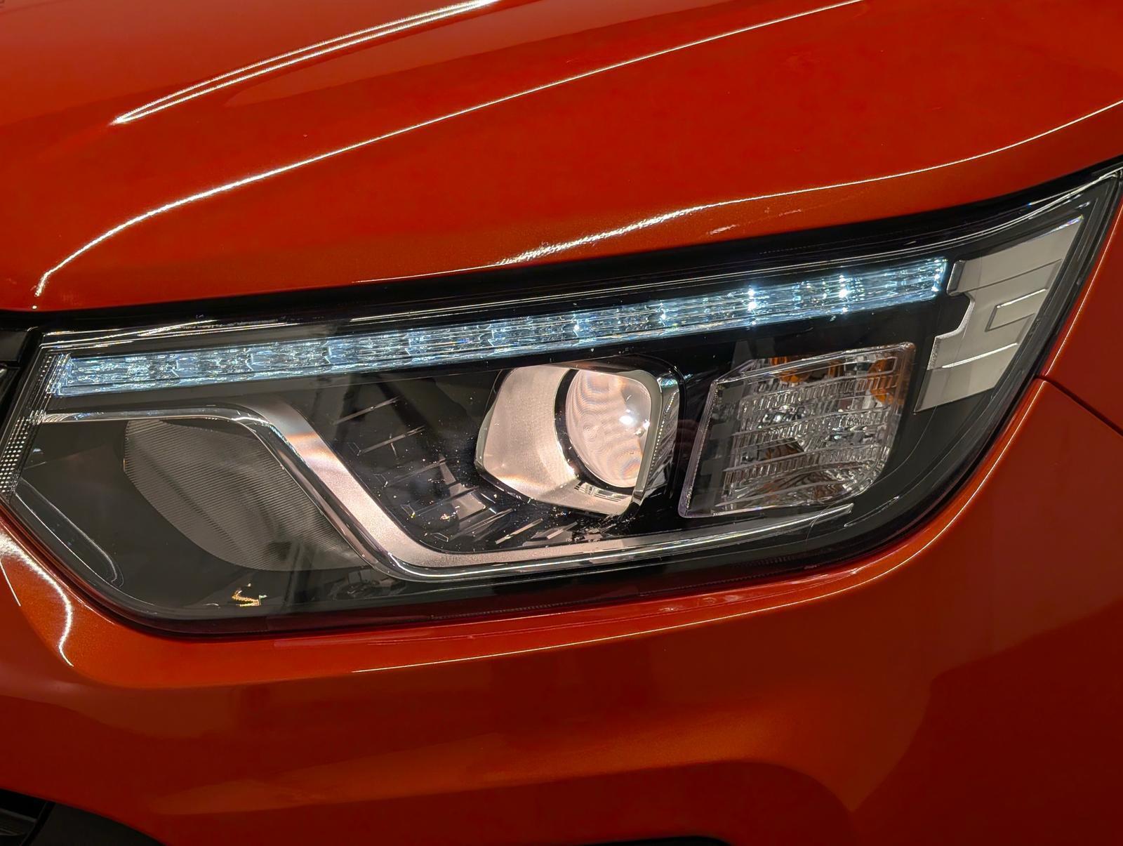 Ssangyong Tivoli Navi/SHZ/LHZ/Kam/DAB/Carplay/18-LM