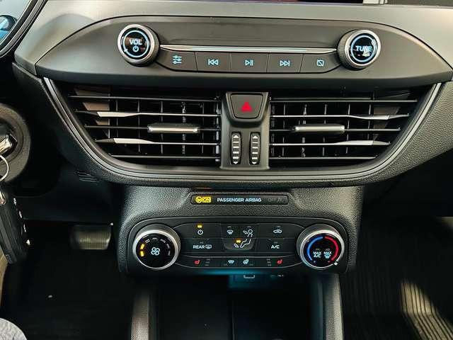 Ford Focus 1.5 EcoBlue TDCi Cool&Connect Aut. SHZ LED