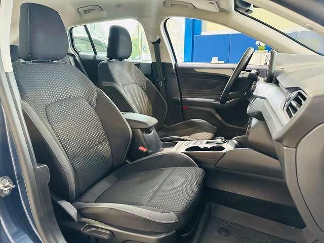 Ford Focus 1.5 EcoBlue TDCi Cool&Connect Aut. SHZ LED