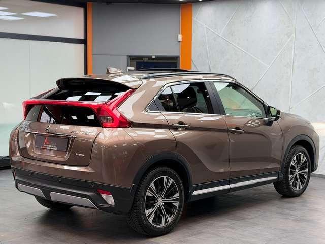 Mitsubishi Eclipse Cross Top 2WD 1.5 T-MIVEC|HUD|LED|AHK|KAM