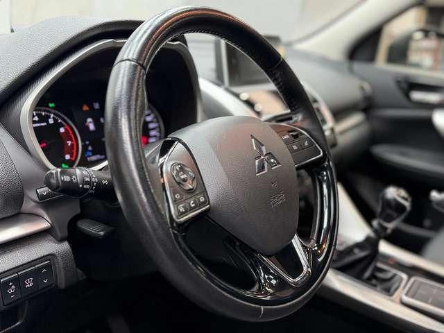 Mitsubishi Eclipse Cross Top 2WD 1.5 T-MIVEC|HUD|LED|AHK|KAM