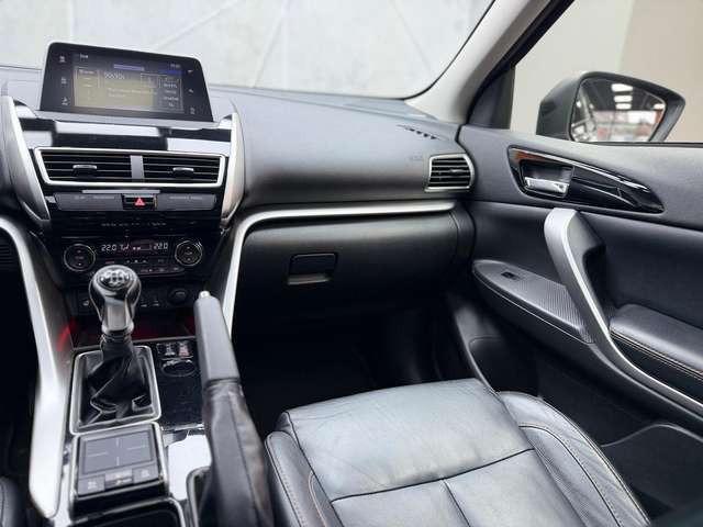 Mitsubishi Eclipse Cross Top 2WD 1.5 T-MIVEC|HUD|LED|AHK|KAM