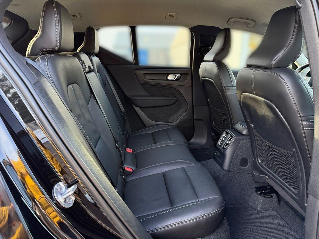 Volvo XC40 T5 2WD Plus Dark NAVI+R.-KAMERA+MEMORYSITZ