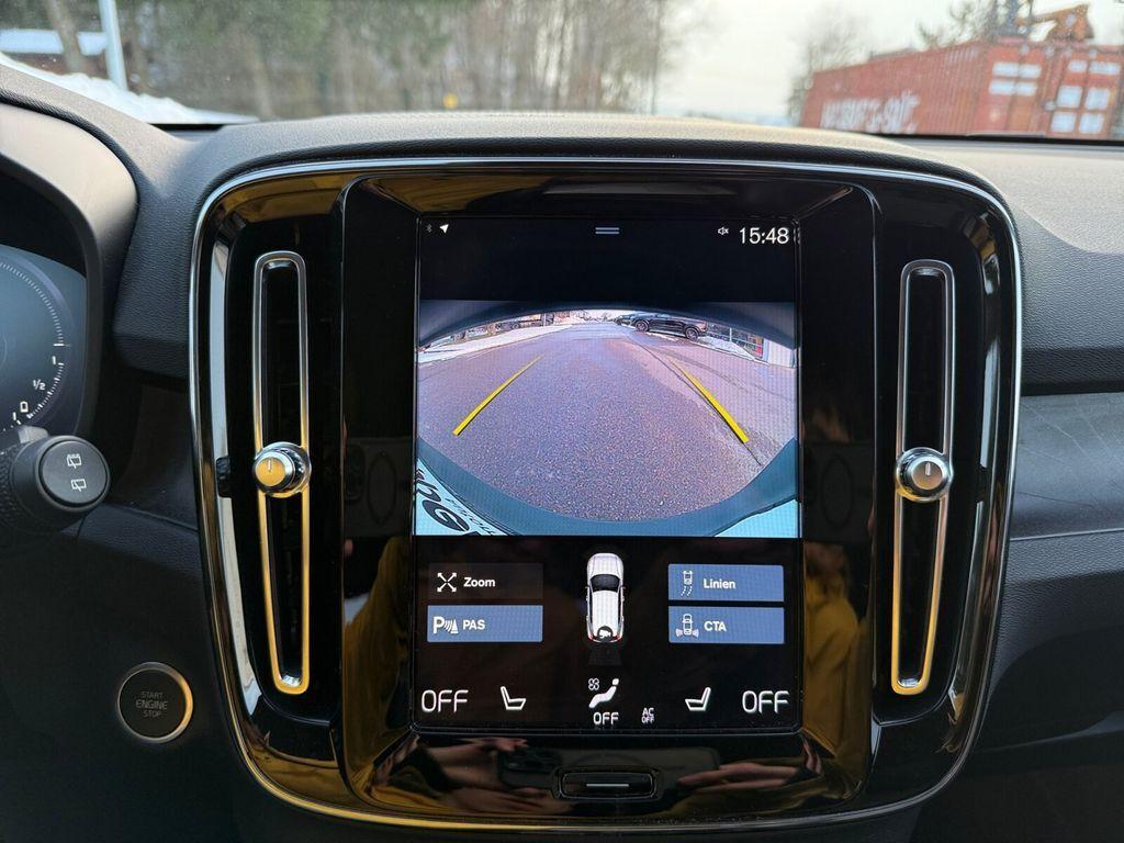 Volvo XC40 T5 2WD Plus Dark NAVI+R.-KAMERA+MEMORYSITZ