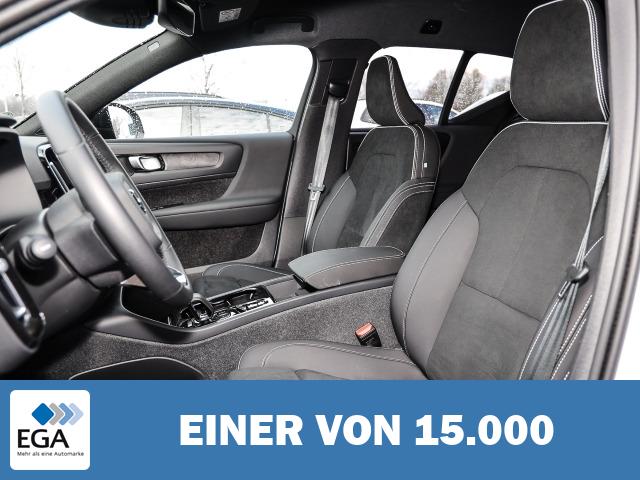 Volvo XC40 Plus Dark Recharge Plug-In Hybrid 2WD T5 Twin Engine EU6d StandHZG Navi dig