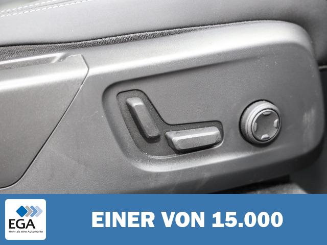 Volvo XC40 Plus Dark Recharge Plug-In Hybrid 2WD T5 Twin Engine EU6d StandHZG Navi dig