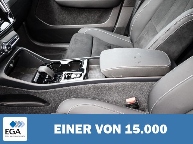 Volvo XC40 Plus Dark Recharge Plug-In Hybrid 2WD T5 Twin Engine EU6d StandHZG Navi dig
