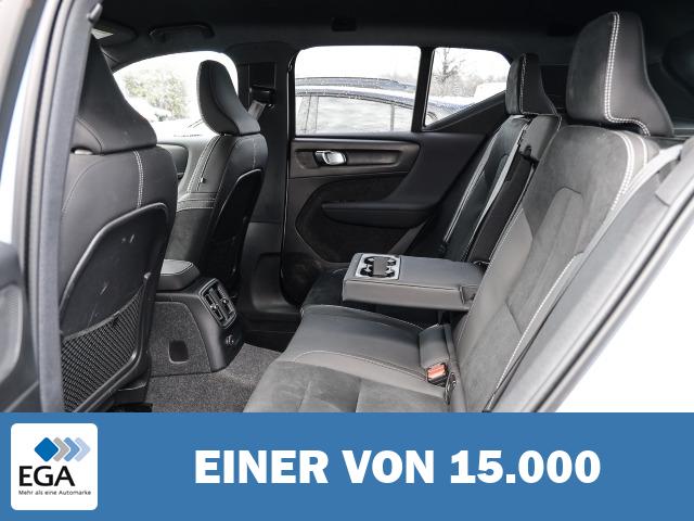 Volvo XC40 Plus Dark Recharge Plug-In Hybrid 2WD T5 Twin Engine EU6d StandHZG Navi dig