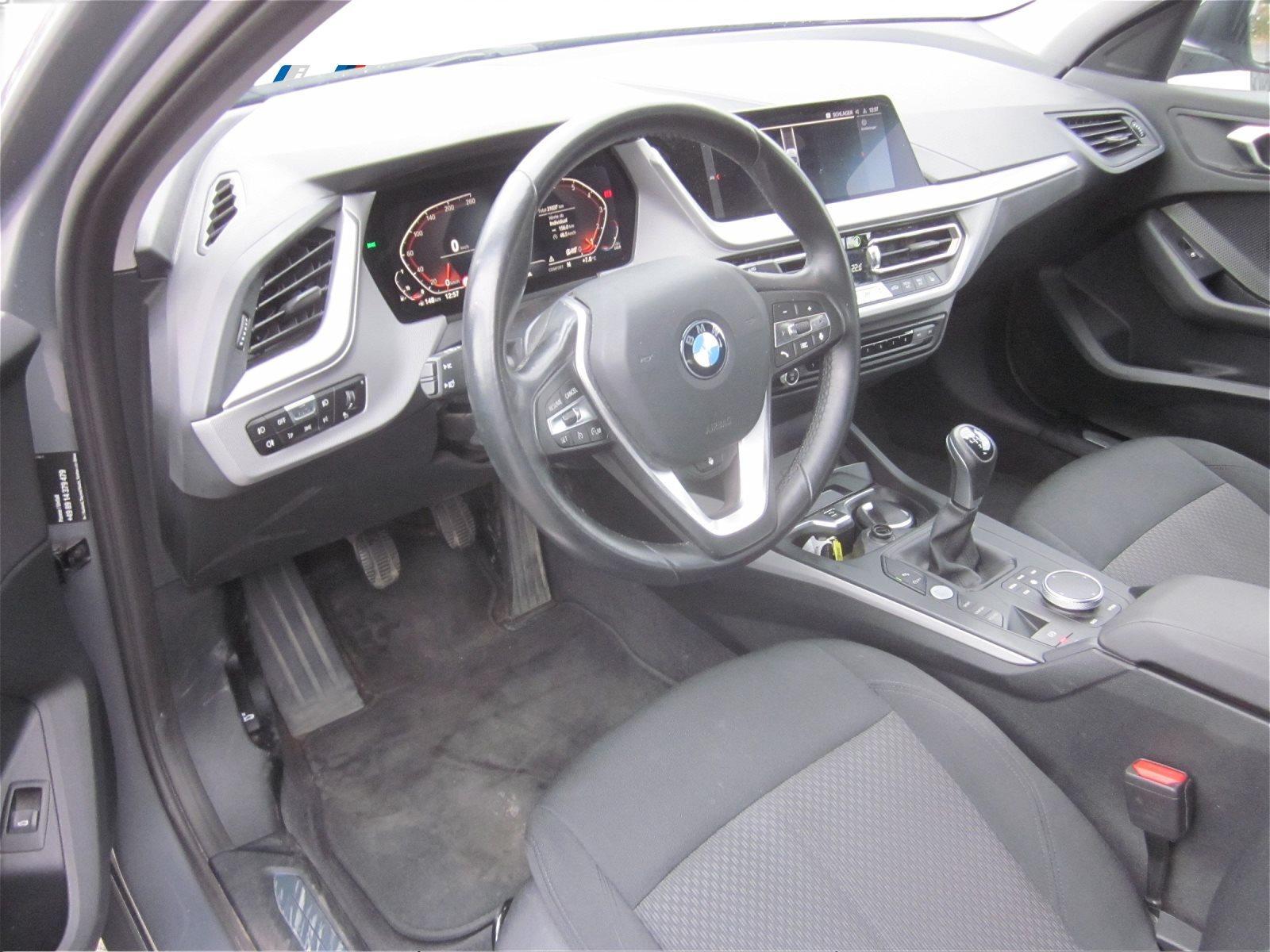 BMW 118 ADVANTAGE LC PROF LED KOMFORTZG GRA PDC DAB WLAN