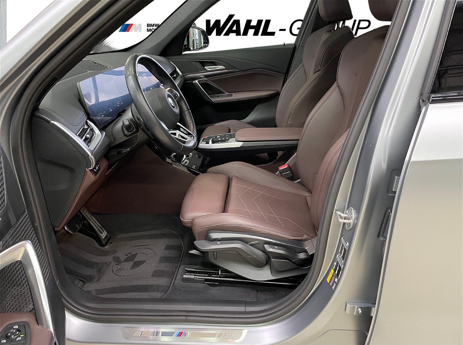 BMW iX1 M SPORTPAKET HEAD-UP DAB LED ALU 19