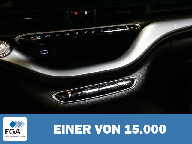 Fiat 500e Navi Soundsystem JBL Apple CarPlay Android Auto Klimaautom Fahrerprofil DAB